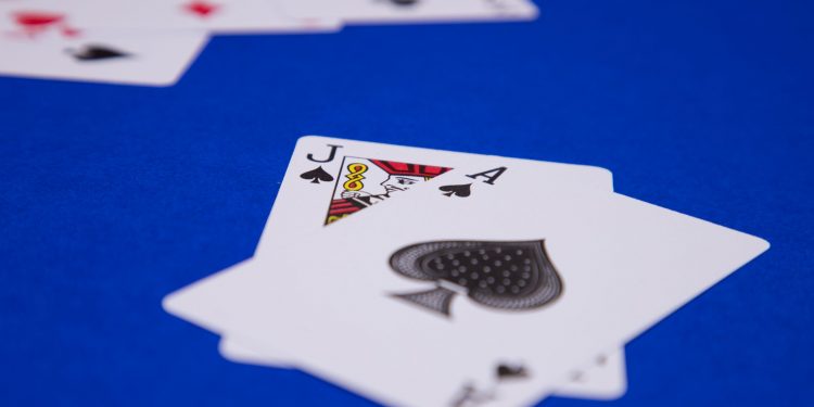 Playing Online Blackjack Games