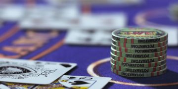 Utilizing Blackjack Strategy Charts to Learn Basic Strategy