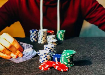 Win Great With Dragon Tiger Casino Online Betting