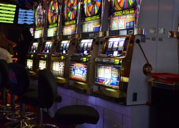 Slot Machines are the Most Attractive Method of Play for the Crowd