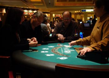 Online Casino Tips – Enjoy Your Favorite Casino Game
