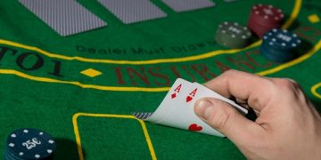What are the best ways for a poker player to end a lengthy losing streak?