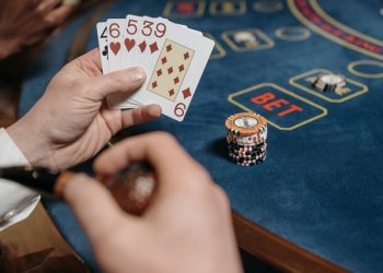 How To Play In ufabet With Your Friends