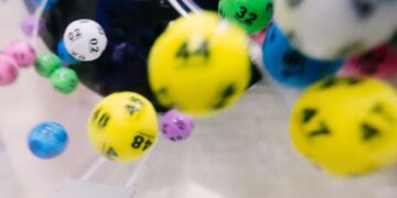 Thunderball Lottery Face-Off